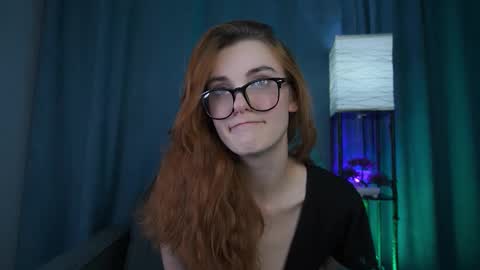 Eva online show from November 30, 2025, 7:18 pm