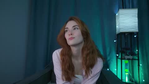 Eva online show from December 17, 2025, 8:59 pm