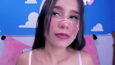 Snapshot of foxy_samy chatting on June 5, 2026, 6:13 pm Samy online show from June 5, 2026, 6:13 pm