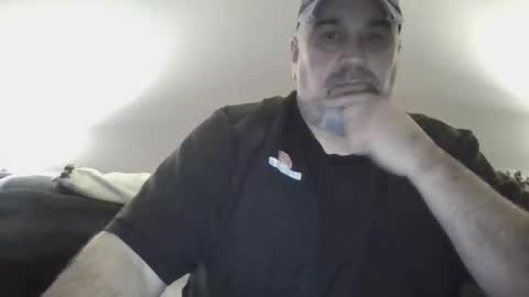 foxyfang online show from January 10, 2025, 7:35 am