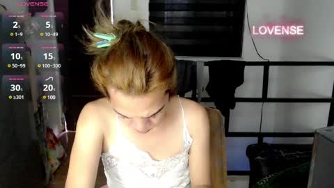 Snapshot of foxyinnocentstar chatting on January 23, 2025, 6:39 am jenny online show from January 23, 2025, 6:39 am
