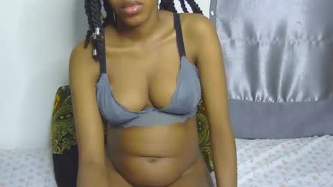 Snapshot of foxypennyy chatting on September 28, 2025, 2:55 pm foxypennyy online show from September 28, 2025, 2:55 pm