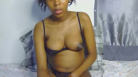 Snapshot of foxypennyy chatting on November 5, 2025, 4:29 pm foxypennyy online show from November 5, 2025, 4:29 pm