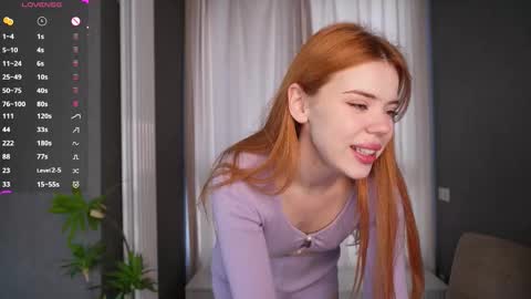 Snapshot of foxyrise chatting on November 7, 2025, 6:13 am Jane Foxy online show from November 7, 2025, 6:13 am