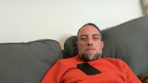 Snapshot of fra___ chatting on October 22, 2025, 10:26 am fra___ online show from October 22, 2025, 10:26 am