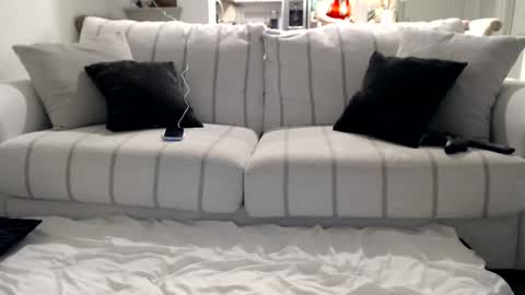 Snapshot of fragilemasochist chatting on December 28, 2024, 11:05 pm Angel online show from December 28, 2024, 11:05 pm