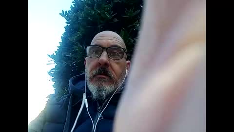 Snapshot of frajimhorm chatting on December 1, 2025, 11:04 am frajimhorm online show from December 1, 2025, 11:04 am