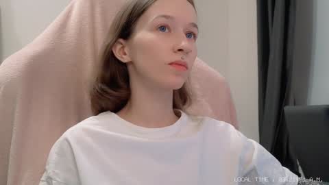 Snapshot of fran_bow chatting on January 5, 2025, 12:20 am fran_bow online show from January 5, 2025, 12:20 am