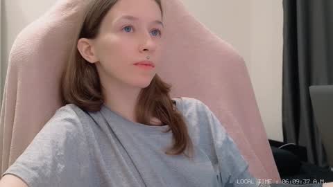 Snapshot of fran_bow chatting on January 6, 2025, 3:09 am fran_bow online show from January 6, 2025, 3:09 am