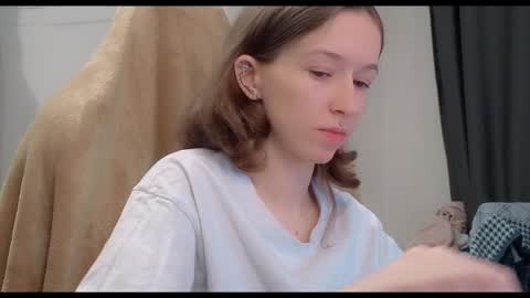 Snapshot of fran_bow chatting on January 29, 2025, 7:46 am fran_bow online show from January 29, 2025, 7:46 am