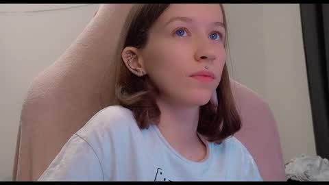 Snapshot of fran_bow chatting on January 30, 2025, 5:19 am fran_bow online show from January 30, 2025, 5:19 am