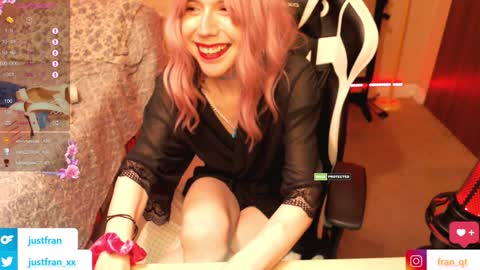 Snapshot of fran_qt chatting on January 23, 2025, 8:56 pm Fran online show from January 23, 2025, 8:56 pm