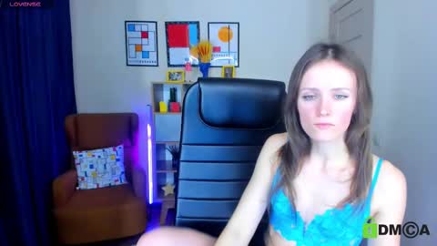 Snapshot of francescacollins chatting on February 26, 2025, 6:43 pm Fran online show from February 26, 2025, 6:43 pm