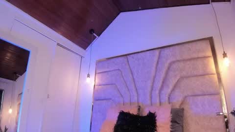 Snapshot of francheska121 chatting on October 16, 2025, 8:21 pm francheska121 online show from October 16, 2025, 8:21 pm