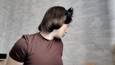 Snapshot of franciscalaudato chatting on January 9, 2026, 7:44 am Lina online show from January 9, 2026, 7:44 am