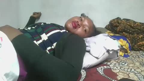 Snapshot of franckamby chatting on November 28, 2025, 12:46 am franckamby online show from November 28, 2025, 12:46 am