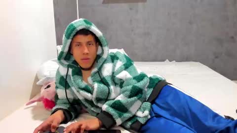 Snapshot of franco_demons_ chatting on December 14, 2024, 7:46 pm Franco online show from December 14, 2024, 7:46 pm