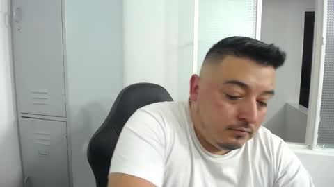 Juan online show from November 14, 2025, 10:07 pm