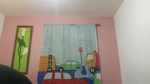 Snapshot of francy_froz chatting on December 4, 2024, 7:39 am francy froz online show from December 4, 2024, 7:39 am