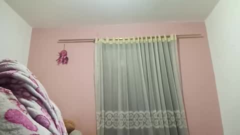 Snapshot of francy_froz chatting on March 3, 2025, 8:43 pm francy froz online show from March 3, 2025, 8:43 pm