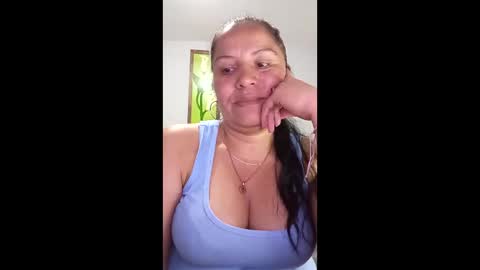 Snapshot of francy_froz chatting on May 4, 2026, 8:27 pm francy froz online show from May 4, 2026, 8:27 pm