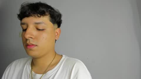 Snapshot of frank_castiglioni chatting on March 2, 2025, 4:32 pm Castiglioni online show from March 2, 2025, 4:32 pm