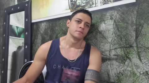 Snapshot of frank_millers chatting on September 19, 2025, 5:35 pm Frank online show from September 19, 2025, 5:35 pm