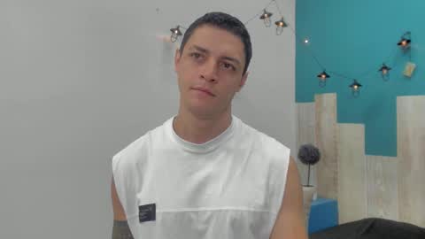 Snapshot of frank_millers chatting on September 29, 2025, 8:24 pm Frank online show from September 29, 2025, 8:24 pm