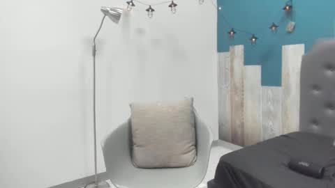 Snapshot of frank_millers chatting on October 4, 2025, 8:56 am Frank online show from October 4, 2025, 8:56 am