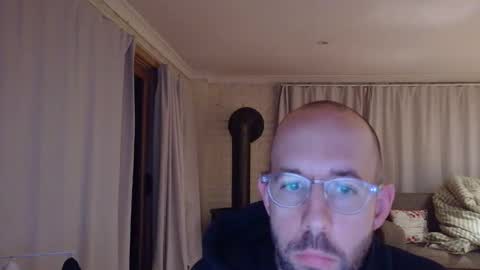 frank_perry2332 online show from May 8, 2026, 11:48 am