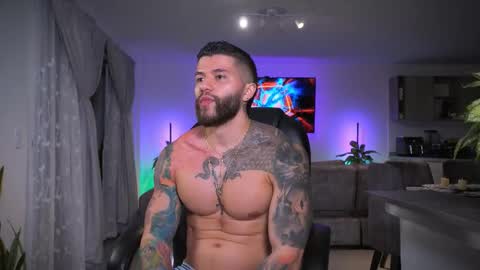 Snapshot of frankfarrellx chatting on February 19, 2026, 12:39 am Frank Farrell. Hey remember to give me a thumbs up Ty online show from February 19, 2026, 12:39 am