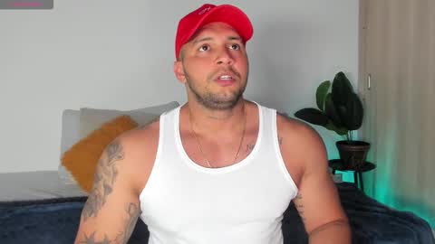 Snapshot of frankmyles01 chatting on January 16, 2026, 8:13 pm frank online show from January 16, 2026, 8:13 pm