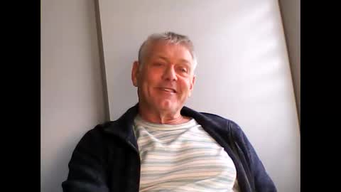 frannkboy61 online show from May 3, 2026, 4:46 pm