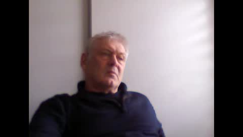 frannkboy61 online show from May 13, 2026, 11:51 am