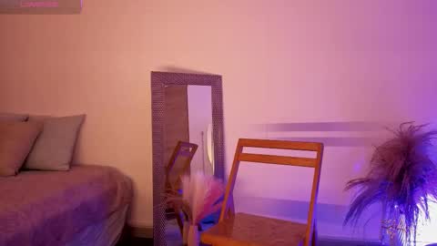 Fransheska online show from March 16, 2026, 12:09 pm