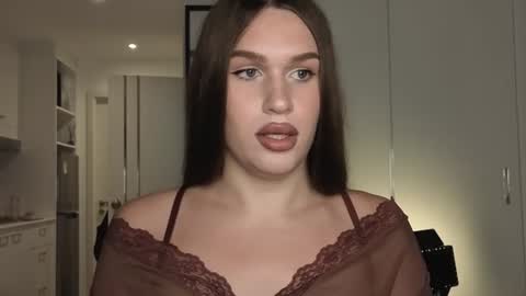 I am franzeva  online show from June 25, 2026, 11:48 am