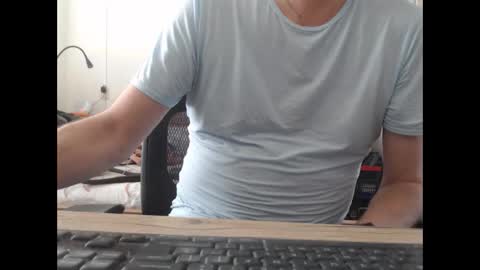 fravka online show from April 15, 2026, 8:32 am