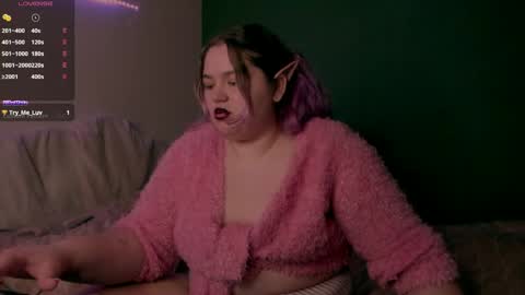 Snapshot of freakcute_friends chatting on February 6, 2025, 6:02 pm Alice online show from February 6, 2025, 6:02 pm