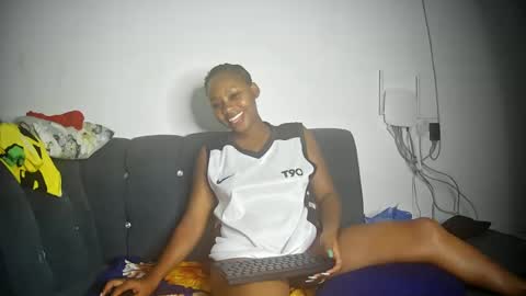 Snapshot of freaky216738 chatting on January 23, 2025, 10:32 am freakyLucy online show from January 23, 2025, 10:32 am