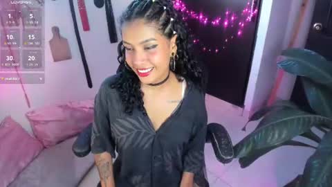 Lia Gomez online show from June 20, 2026, 10:45 pm