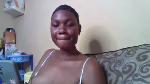 Snapshot of freaky_sony chatting on October 29, 2025, 7:15 pm Sony online show from October 29, 2025, 7:15 pm