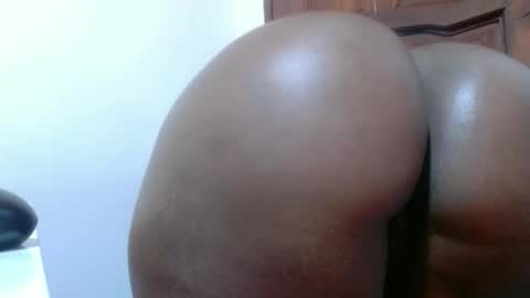 freakycoco1 online show from March 5, 2026, 8:54 am