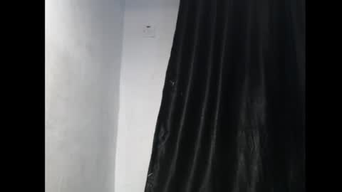 freakyslut30 online show from January 26, 2025, 1:52 am