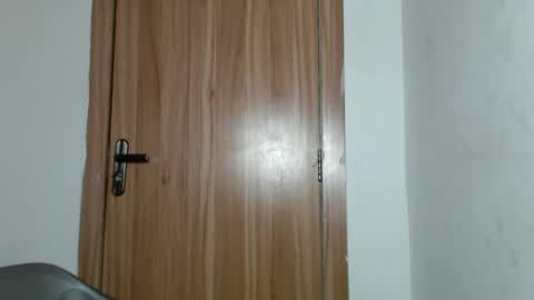 freakyslut30 online show from February 18, 2025, 11:41 pm