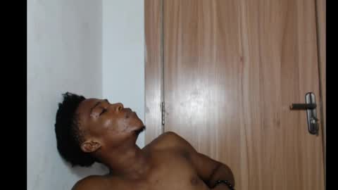 freakyslut30 online show from February 23, 2025, 2:40 am