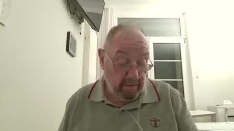 Snapshot of fredaldavid chatting on February 19, 2026, 6:04 pm David Fredal online show from February 19, 2026, 6:04 pm