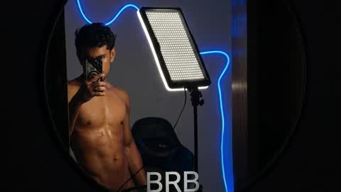 valeria online show from April 4, 2026, 2:36 pm