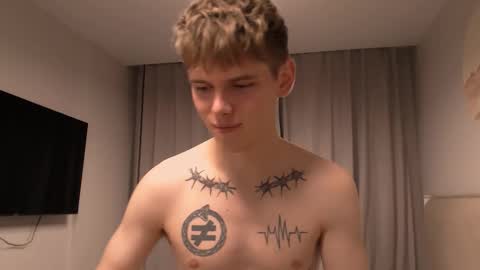 Snapshot of fredd_xanderrs chatting on October 23, 2025, 3:11 pm fredd_xanderrs online show from October 23, 2025, 3:11 pm