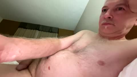 freddie30097guy online show from April 22, 2026, 11:12 am