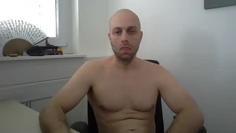 freddow online show from October 17, 2025, 1:35 pm